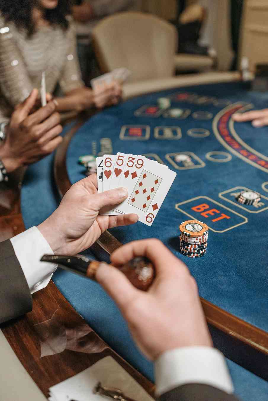 handofluckcasino.net